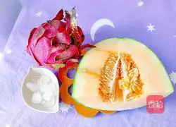 Illustration of how to make healthy cantaloupe and dragon fruit sweet soup 2