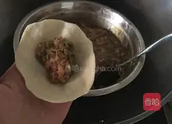Sour Beans and Minced Pork Illustration of how to make steamed buns 3