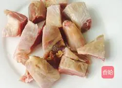 Illustration of how to cook cured duck legs and stewed radish 2