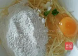 Easy recipe for potato egg pancakes Illustration of how to do it 2