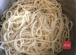 Illustration of how to make tomato pasta 5