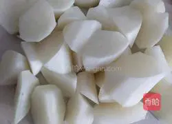 Illustration of how to make radish and pork ribs soup 2