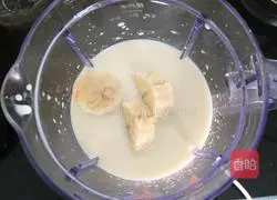 Papaya and banana milk Illustration of the old practice 3