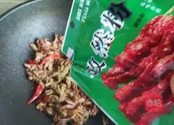 Illustration of how to make spicy squid 8