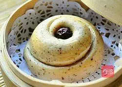 Illustration of how to make steamed buns with jujube paste 7