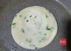 Illustration of how to make hot noodles and scallion pancakes 11