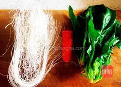 Cold spinach vermicelli Illustration of how to do it 1