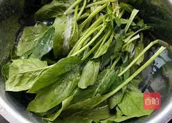 Illustration of how to make fresh bean paste buns 1