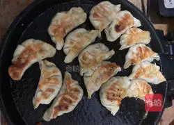 Illustration of how to make vegetable fried dumplings 8