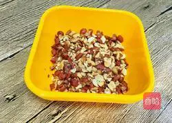 Illustration of how to make Sichuan style cold noodles 4