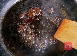 Illustration of how to make noodles with scallion oil 14