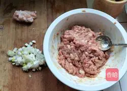 Illustration of how to make cabbage and tofu meatball soup 2