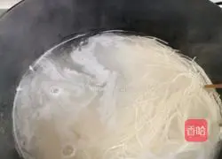 Illustration of how to make sour dragon noodles 15