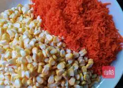 Illustration of how to make glutinous rice and salted duck eggs 3