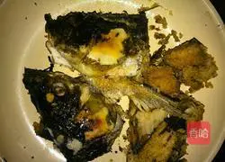 Illustration of how to make fish head and radish soup 2