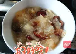 Illustration of how to make longan, red dates, tremella and lotus seed soup 10