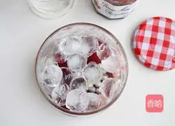 Double berry popping Illustration of how to make popping ice drinks 5
