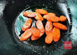 Illustration of how to make delicious fried instant noodles 5