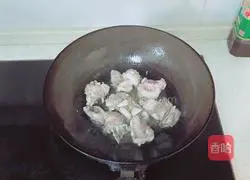 Dried Bamboo Shoots and Steak Soup (local famous dish) Illustration of how to do it 3