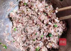 Illustration of how to make crispy plum and vegetable sesame cake 9