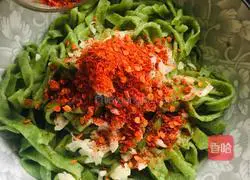 Illustration of how to make alfalfa oil noodles 9