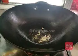 Illustration of how to make Longli fish tofu soup 7