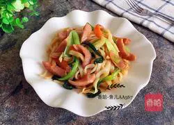 Illustration of how to make fried noodles 10