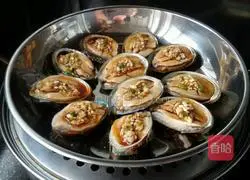 Illustration of how to make steamed abalone with XO sauce 8