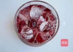Cranberry lotus Illustration of how to make mist ice drink 7