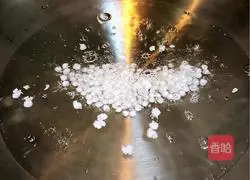 Illustration of how to make QQ fried taro balls 3