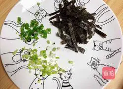 Illustration of how to make sea rice, seaweed, soy milk and steamed eggs 4