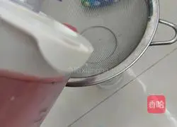 Illustration of how to make watermelon juice cold drink 5