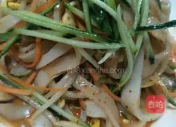 Illustration of how to make handmade cold skin 6