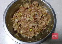 Illustration of how to make handmade wontons 7