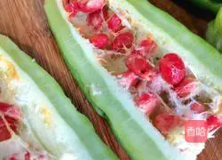 Soybean and Bitter Melon Pork Ribs Soup Recipe Illustration 3