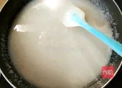 Illustration of how to make fruit lotus root soup 5