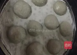Illustration of how to make sesame steamed buns 7