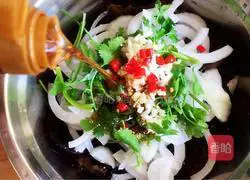 Illustration of how to make onions mixed with fungus 14