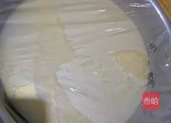 Illustration of how to make milk-flavored and crispy fried dough sticks 2