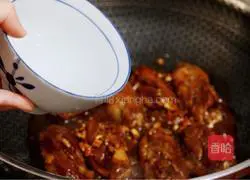 Illustration of how to make garlic honey chicken wings 8