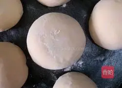 Illustration of how to make flowering pancake 9