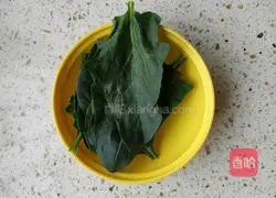 Illustration of how to make spinach whole egg custard 1