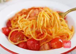 Illustration of how to make bacon and tomato pasta 7