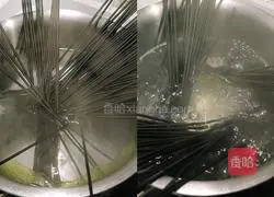 tomato Illustration of how to make prawn and cuttlefish noodles 3