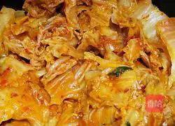 Illustration of Korean spicy cabbage and fat beef soup pot 4