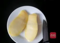 Illustration of how to make mango juice 3