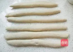 Illustration of how to make Laomian Country Mini Sticks 10