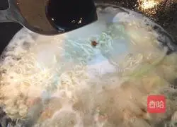 Cloud Illustration of how to swallow noodles 9