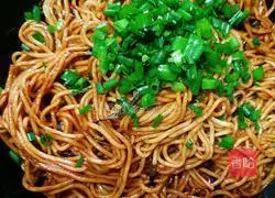 Let the meat skewers Illustration of how to make drooling scallion oil noodles 7