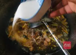 Hot and sour intestine soup recipe 5
